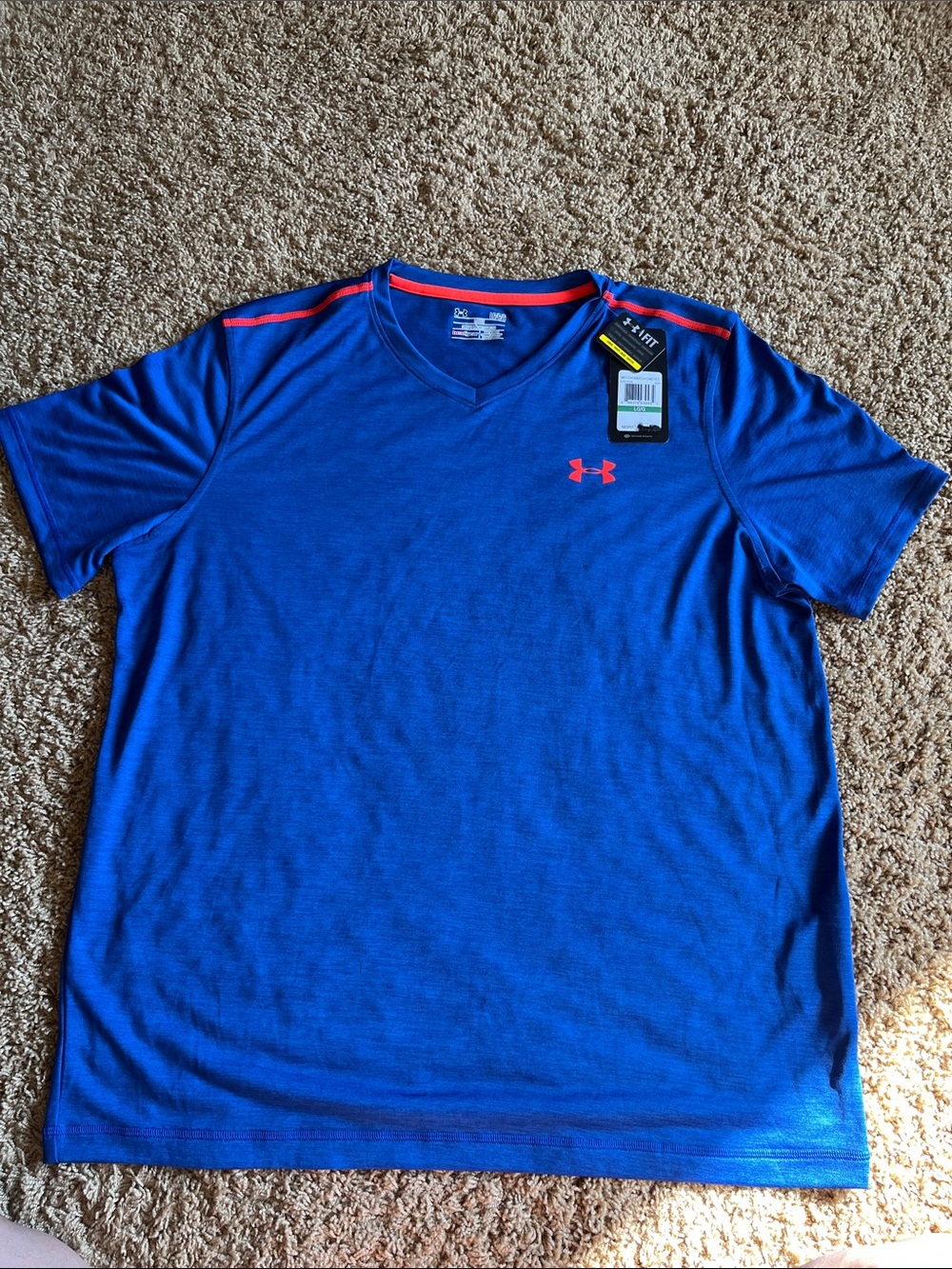 NWT Under Armour Men’s Top